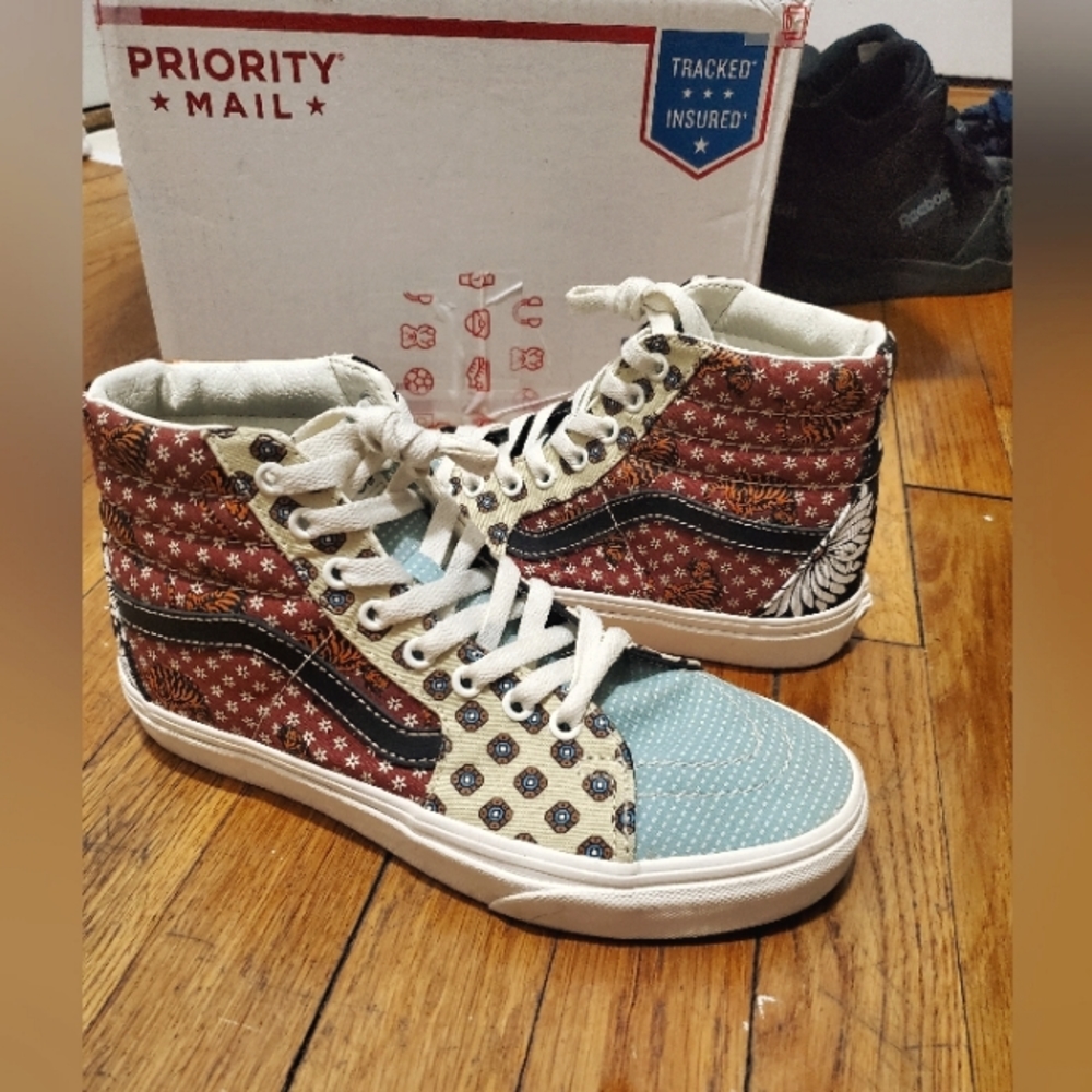Vans rare tiger print ankle shoes